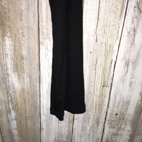 Wild Fable Black Embroidered Heart Ribbed Fitted Stretchy Crop Long Sleeve - Picture 2 of 4